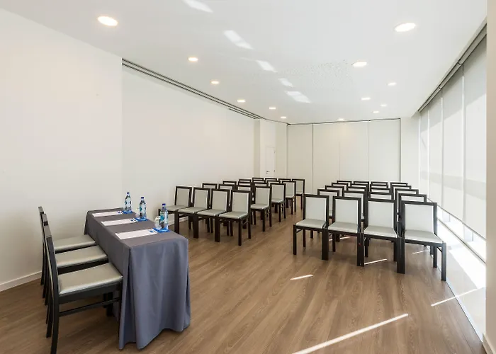 Tryp By Wyndham Leiria